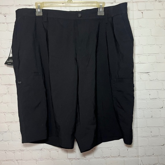 ✨Adidas Black Golf Cargo Shorts Mens Size 40 Black Athletic Lightweight NWT - Picture 2 of 5